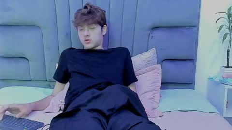 Boleyn online show from 02/14/25, 12:14