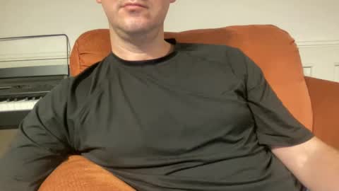 Snapshot of boludopeludo chatting on 09/19/25, 03:19 edilsonrd online show from 09/19/25, 03:19