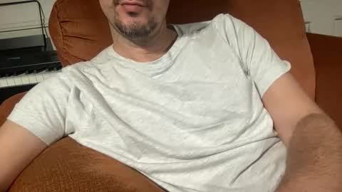 Snapshot of boludopeludo chatting on 10/20/25, 04:35 edilsonrd online show from 10/20/25, 04:35