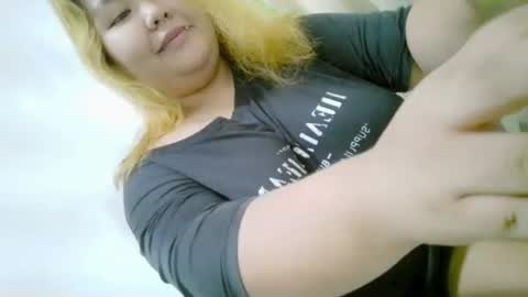 Snapshot of bombastic_darla chatting on 09/13/25, 03:50 bombastic_darla online show from 09/13/25, 03:50