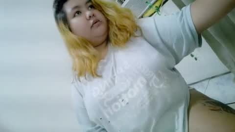 Snapshot of bombastic_darla chatting on 09/17/25, 06:15 bombastic_darla online show from 09/17/25, 06:15