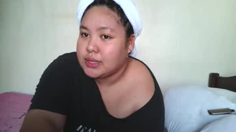 Snapshot of bombastic_darla chatting on 10/27/25, 06:50 bombastic_darla online show from 10/27/25, 06:50