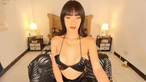 Snapshot of bombshelllaurax chatting on 07/09/26, 09:57 bombshelllaurax online show from 07/09/26, 09:57