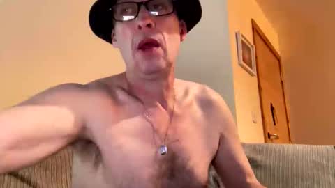 bon45433 online show from 12/22/25, 01:46