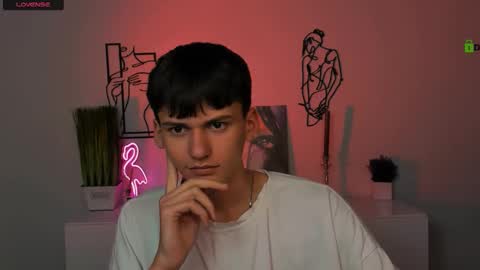 Snapshot of bondi_vv chatting on 10/26/25, 08:04 bondi_vv online show from 10/26/25, 08:04