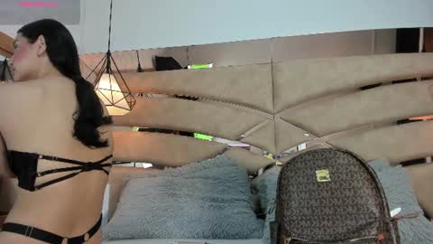 bonet_iris online show from 06/10/26, 10:58