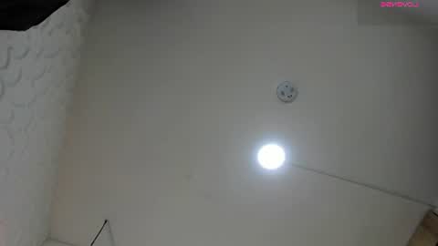 bonet_iris online show from 07/14/26, 11:05