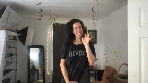 Bonnie online show from 01/14/25, 02:22