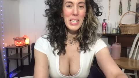 Bonnie online show from 01/23/25, 05:10