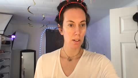 Bonnie online show from 02/11/25, 02:13