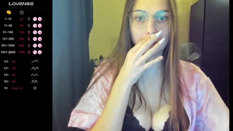 Snapshot of boni_nell__ chatting on 01/08/25, 06:09 Nell online show from 01/08/25, 06:09