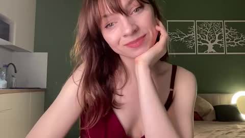 Snapshot of bonjourlabelle chatting on 11/12/25, 03:23 Mary 3 live time content 18 online show from 11/12/25, 03:23