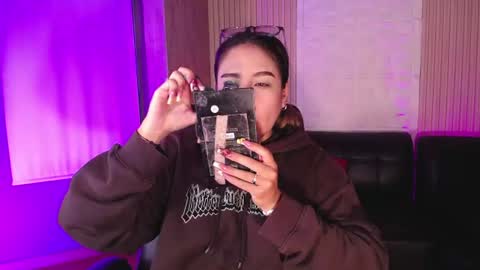 bonnali_lune online show from 07/24/26, 04:43