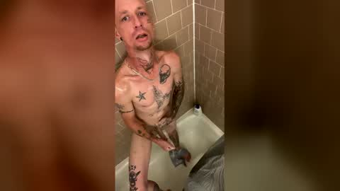 Snapshot of bonner85 chatting on 06/11/26, 01:27 bonner85 online show from 06/11/26, 01:27