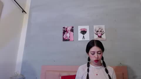 bonney_gabriel online show from 10/18/25, 12:17