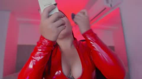 Snapshot of bonnie_an chatting on 11/16/25, 11:27 Bonnie online show from 11/16/25, 11:27