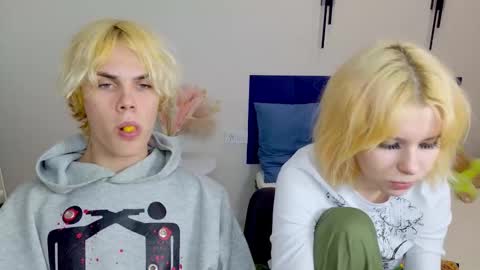 Snapshot of bonnie_and_c1yde chatting on 10/02/25, 05:09 Jessy Mark online show from 10/02/25, 05:09