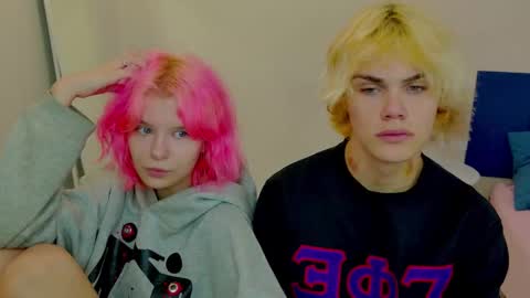 Snapshot of bonnie_and_c1yde chatting on 10/19/25, 05:13 Jessy Mark online show from 10/19/25, 05:13