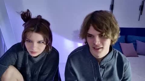 Snapshot of bonnie_and_c1yde chatting on 12/15/25, 05:17 Jessy Mark online show from 12/15/25, 05:17