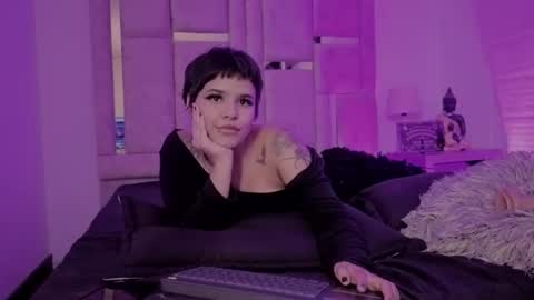 Bonnie Anderson  online show from 06/08/26, 01:28
