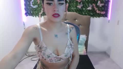 Bonnie online show from 11/24/25, 02:17