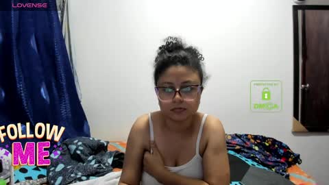 Snapshot of bonnie_lam_ chatting on 05/17/26, 05:49 bonnie lam hello welcome to my room I hope you have fun and you can reach your maximum pleasure here with me online show from 05/17/26, 05:49