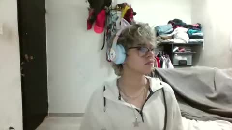 Snapshot of bonny_cum chatting on 02/03/26, 07:13 bonny_cum online show from 02/03/26, 07:13