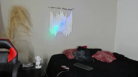 Snapshot of bonny_honey_ chatting on 06/02/26, 12:56 Bonny online show from 06/02/26, 12:56