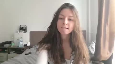 Snapshot of bonny_kimberly chatting on 12/14/25, 08:20 Bonny Kimberly online show from 12/14/25, 08:20