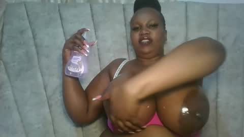 Snapshot of boobberry01 chatting on 06/09/26, 01:28 Berry online show from 06/09/26, 01:28