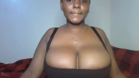 Snapshot of boobbyb chatting on 10/25/25, 02:56 boobbyb online show from 10/25/25, 02:56