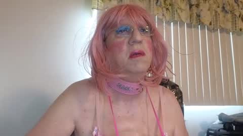 sissy slut boobi online show from 09/08/25, 09:58