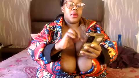 Snapshot of boobsqueen46k chatting on 06/23/26, 11:08 boobsqueen46k online show from 06/23/26, 11:08