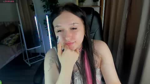 Emma online show from 07/04/26, 01:34