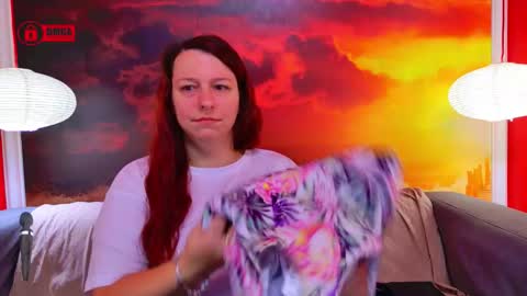 Snapshot of boobyianax chatting on 10/18/25, 06:05 BoobyIANAx online show from 10/18/25, 06:05