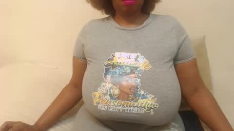 boobyqueen online show from 02/18/25, 12:17