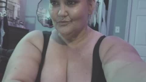 Snapshot of bookish_baddie chatting on 08/06/26, 09:00 Ashlie Haines online show from 08/06/26, 09:00