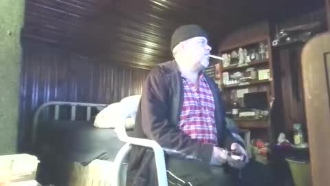 Booshwa online show from 12/05/25, 08:38