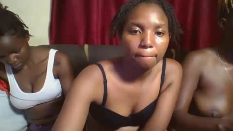 Snapshot of bootie_caramel chatting on 03/11/25, 06:21 bootie_caramel online show from 03/11/25, 06:21