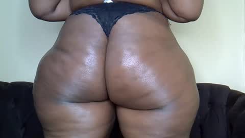 Snapshot of bootieshakess chatting on 12/14/25, 09:19 bootieshakess online show from 12/14/25, 09:19