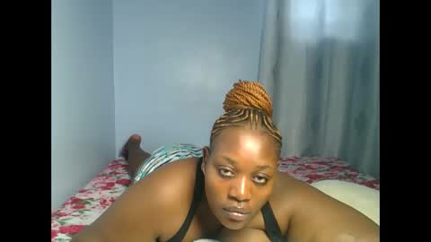 sandrah online show from 12/17/25, 05:24