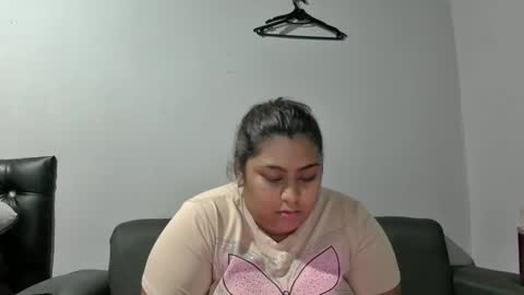 Snapshot of bootylicious02 chatting on 10/19/25, 06:30 Mel online show from 10/19/25, 06:30