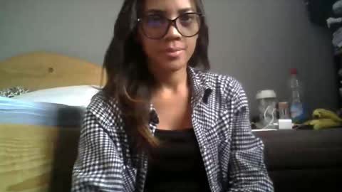 Snapshot of boozyart chatting on 12/16/25, 07:35 boozyArt online show from 12/16/25, 07:35