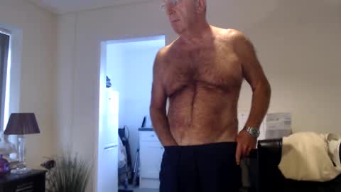 Snapshot of boppy21 chatting on 06/10/26, 06:29 Boppy21 online show from 06/10/26, 06:29