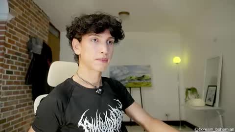 Snapshot of boream_ chatting on 11/17/25, 11:49 Bream online show from 11/17/25, 11:49