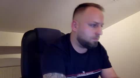 hugo online show from 07/12/26, 03:19