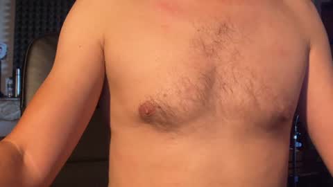 Snapshot of borisvian75019 chatting on 08/07/26, 05:48 HornyBoo online show from 08/07/26, 05:48