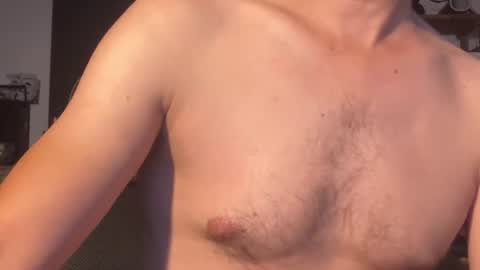 Snapshot of borisvian75019 chatting on 08/09/26, 02:22 HornyBoo online show from 08/09/26, 02:22