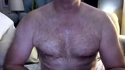 Snapshot of bose36 chatting on 10/10/25, 12:42 bose36 online show from 10/10/25, 12:42