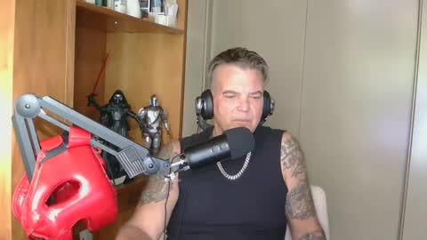 BOSS online show from 10/21/25, 05:02